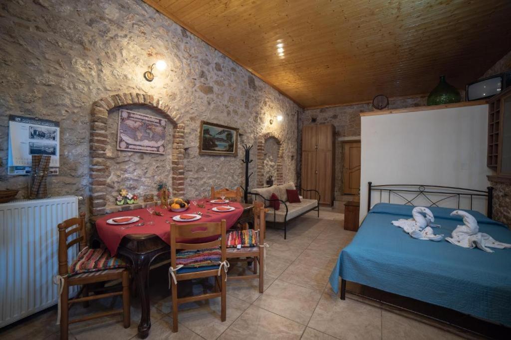 Menecrates Rustic - San Matteo Appartement Ágios Matthaíos Buitenkant foto