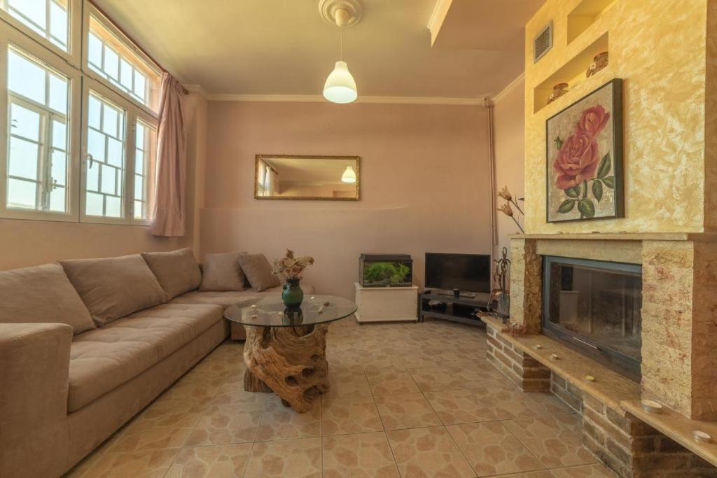 Menecrates Rustic - San Matteo Appartement Ágios Matthaíos Buitenkant foto