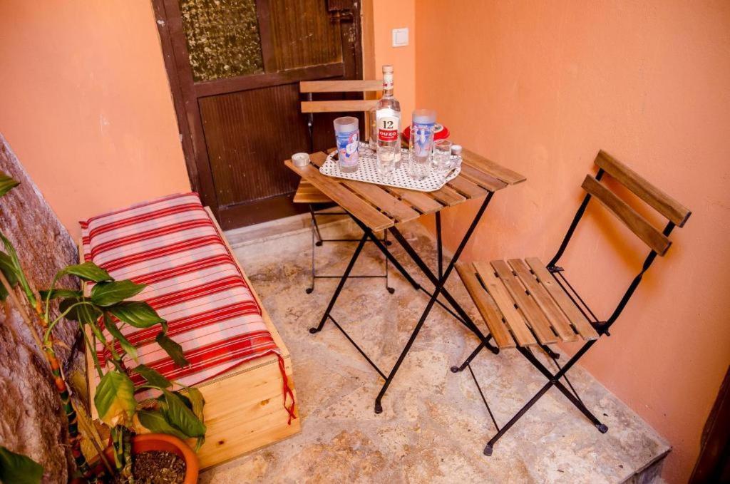 Menecrates Rustic - San Matteo Appartement Ágios Matthaíos Buitenkant foto
