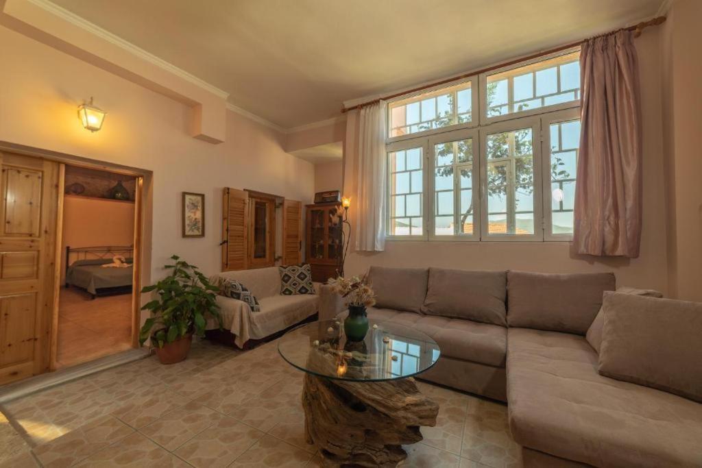 Menecrates Rustic - San Matteo Appartement Ágios Matthaíos Buitenkant foto